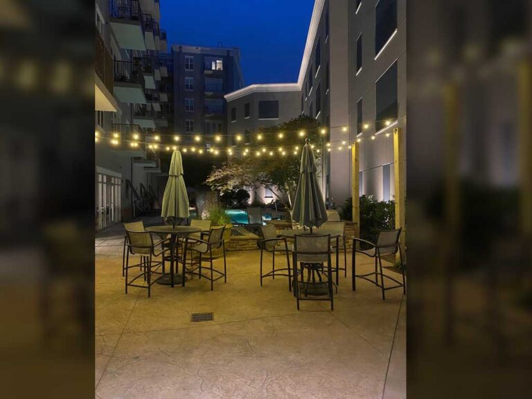 commercial bistro lighting company